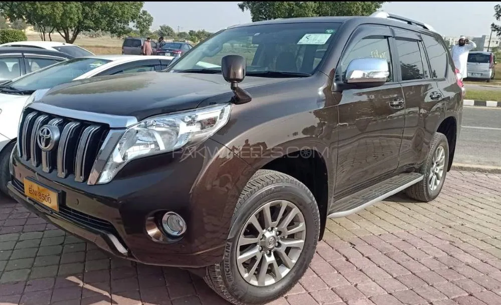 Toyota Prado 2017 for Sale in Lahore Image-1