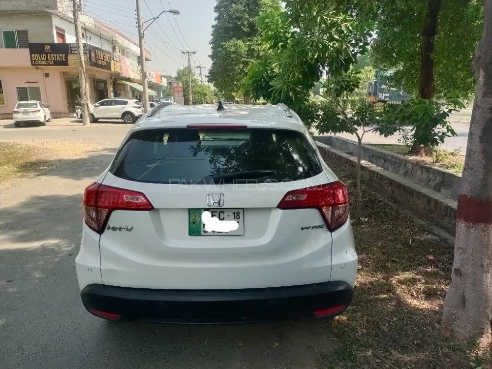 Honda HR-V 2018 for Sale in Lahore Image-1