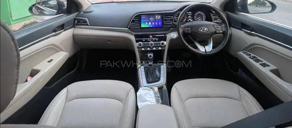 Hyundai Elantra 2023 for sale in Lahore