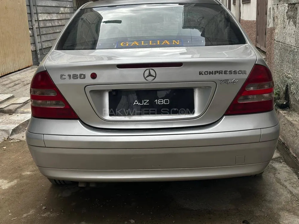 Mercedes Benz C Class 2004 for Sale in Kohat Image-1