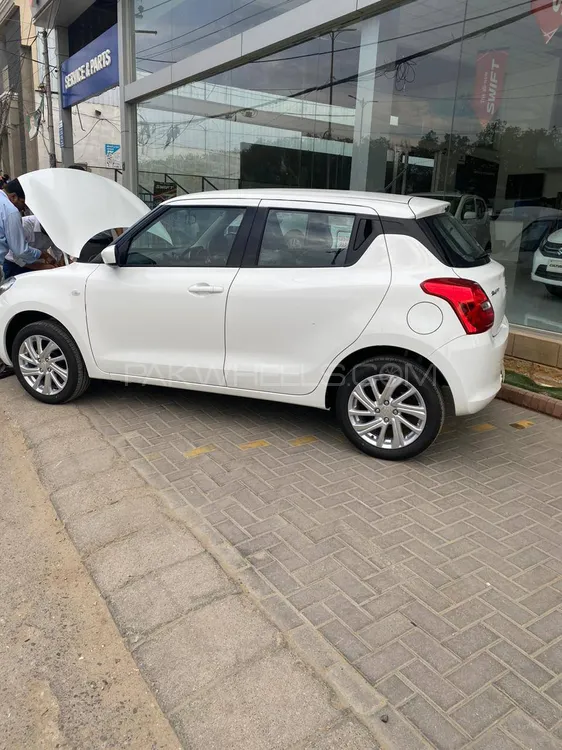 Suzuki Swift 2024 for Sale in Karachi Image-1