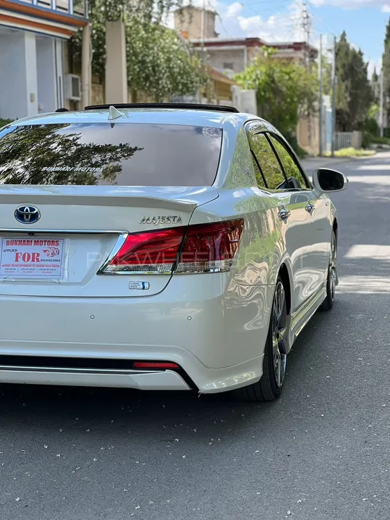 Toyota Crown 2016 for Sale in Islamabad Image-1