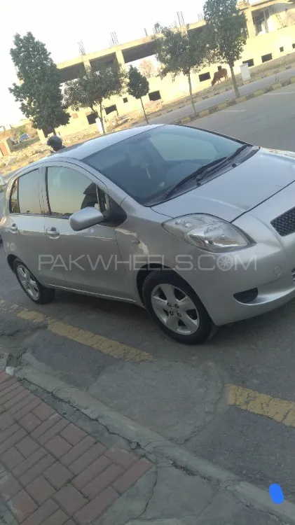 Toyota Vitz 2005 for Sale in Islamabad Image-1
