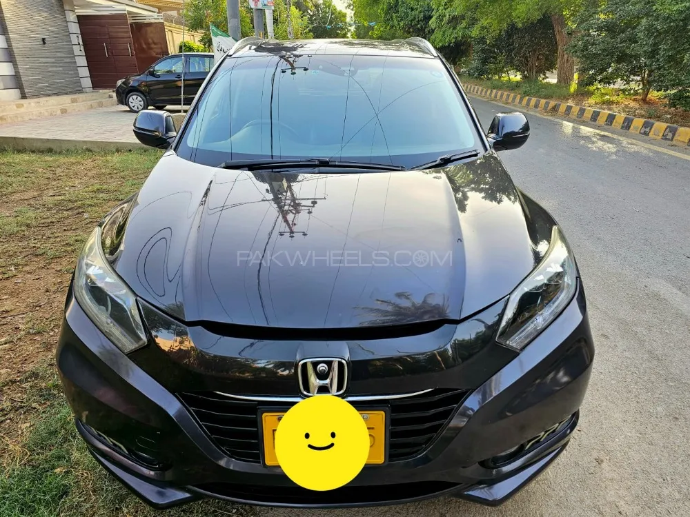 Honda Vezel 2020 for Sale in Karachi Image-1