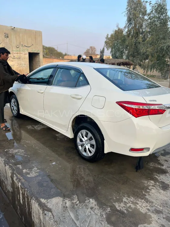 Toyota Corolla 2016 for Sale in Nowshera Image-1