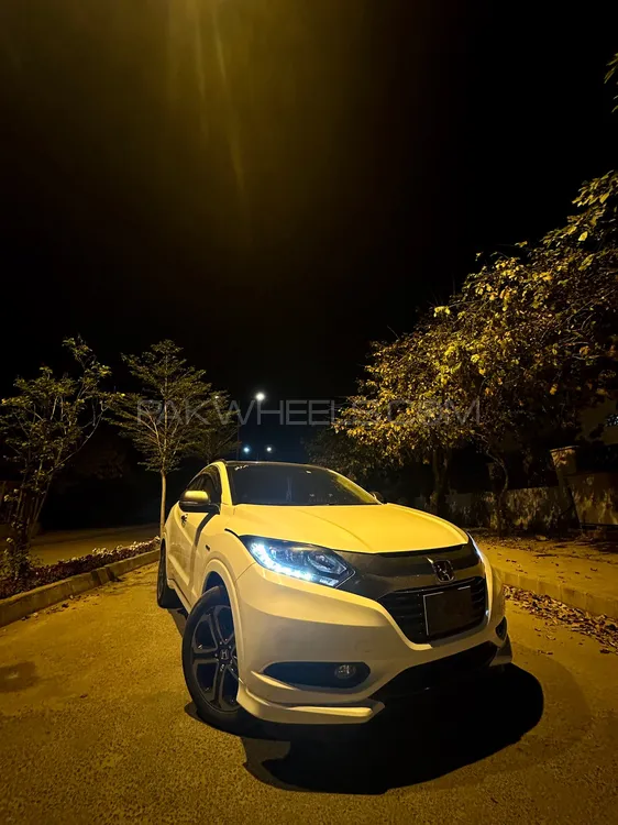 Honda Vezel 2015 for Sale in D.G.Khan Image-1