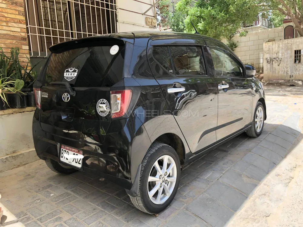 Toyota Pixis Epoch 2018 for Sale in Karachi Image-1