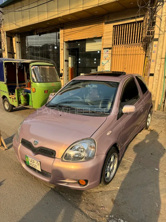 Toyota Vitz 2001 for sale in Lahore