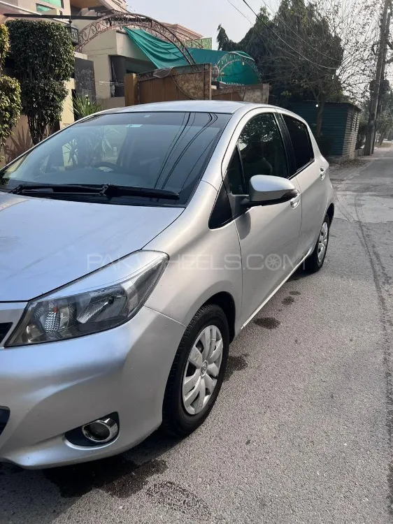 Toyota Vitz 2011 for sale in Lahore