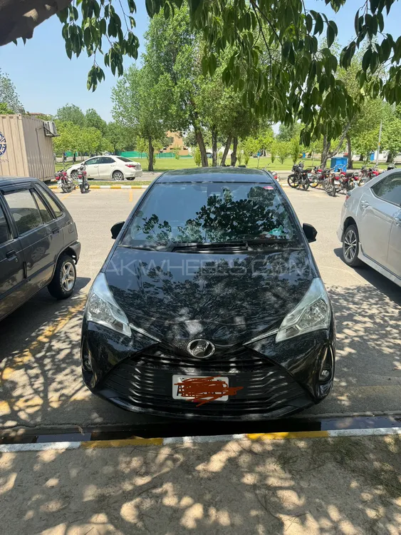 Toyota Vitz 2020 for Sale in Lahore Image-1