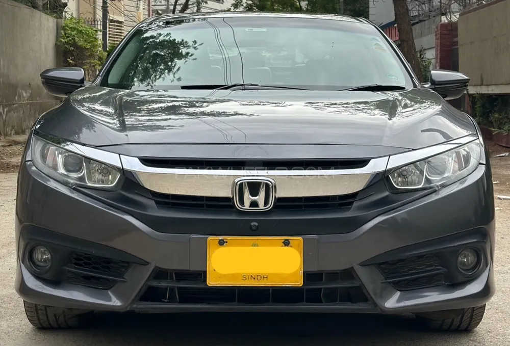 Honda Civic 2018 for Sale in Karachi Image-1