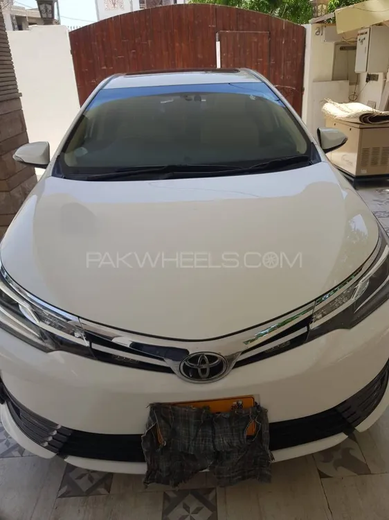 Toyota Corolla 2020 for Sale in Karachi Image-1