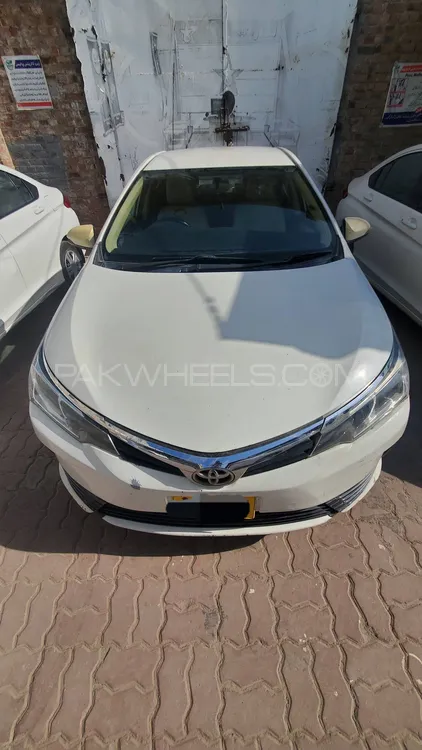 Toyota Corolla 2017 for Sale in Multan Image-1