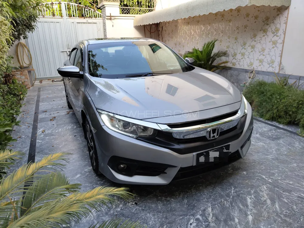 Honda Civic 2017 for Sale in Burewala Image-1