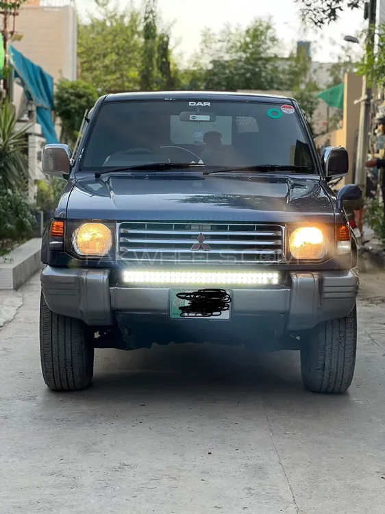 Mitsubishi Pajero 1993 for Sale in Lahore Image-1