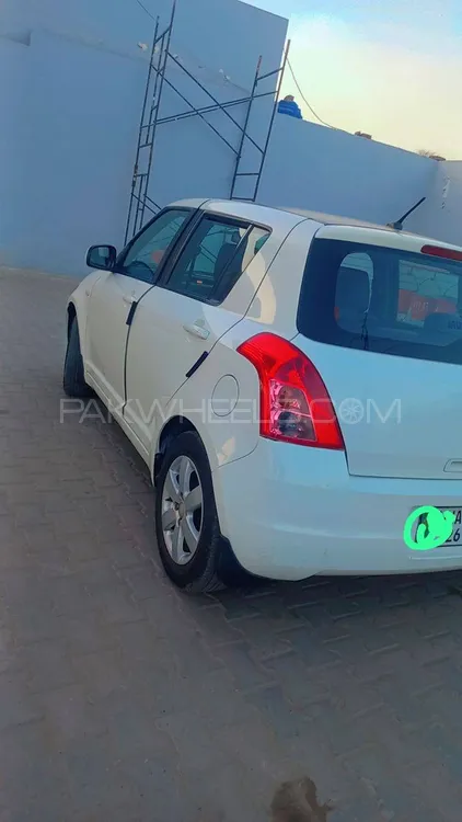 Suzuki Swift 2015 for sale in Multan