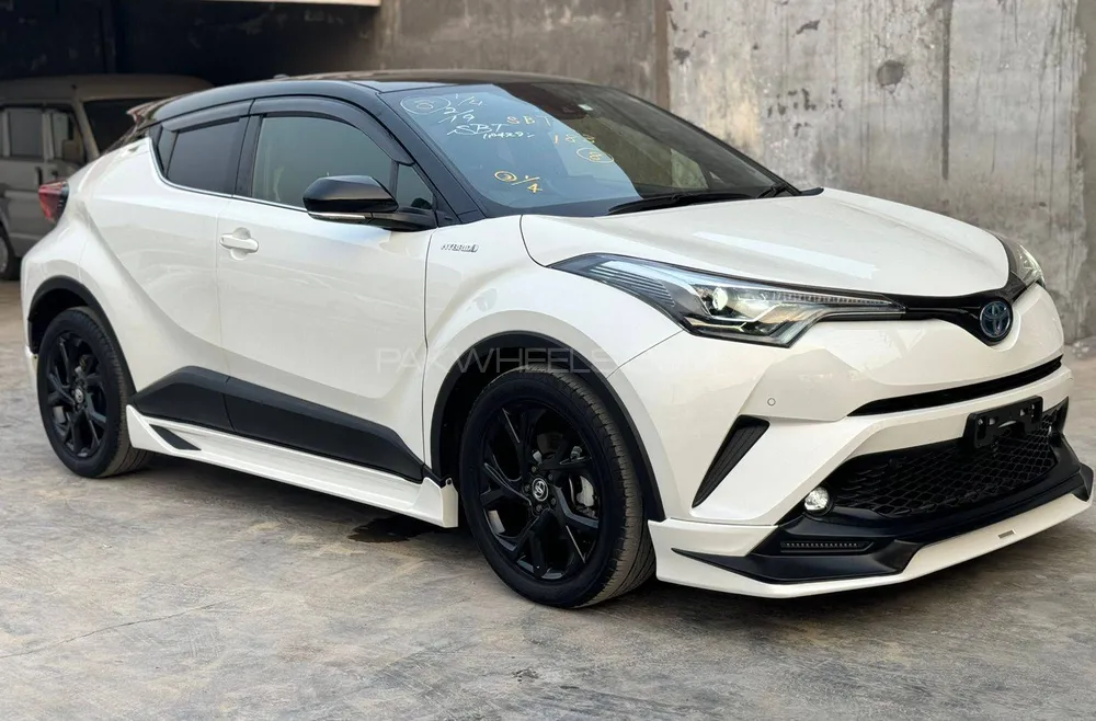 Toyota C-HR 2019 for Sale in Gujranwala Image-1