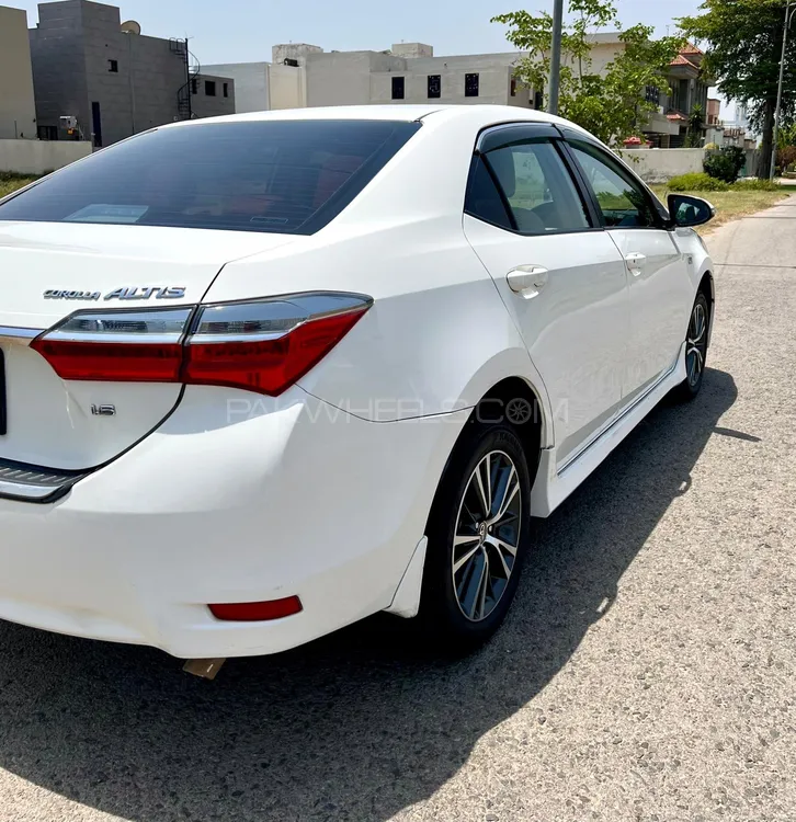 Toyota Corolla 2020 for Sale in Lahore Image-1