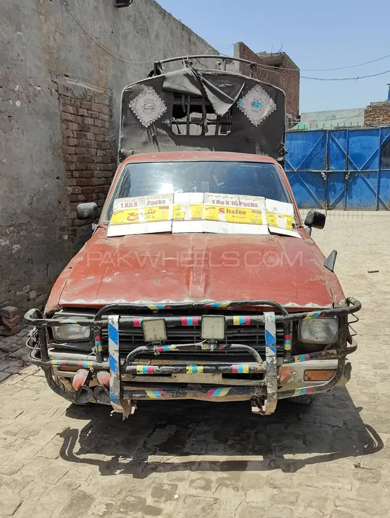 Toyota Hilux 1982 for Sale in Lahore Image-1