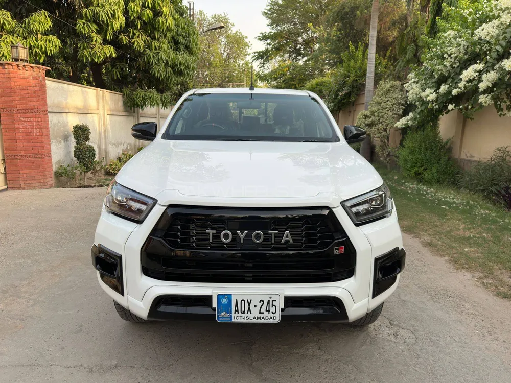 Toyota Hilux 2024 for Sale in Multan Image-1
