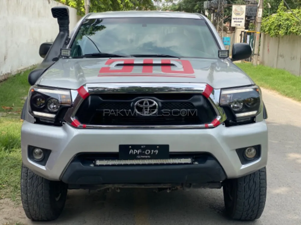 Toyota Tacoma 2014 for Sale in Lahore Image-1