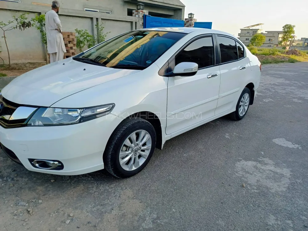 Honda City 2017 for Sale in Islamabad Image-1