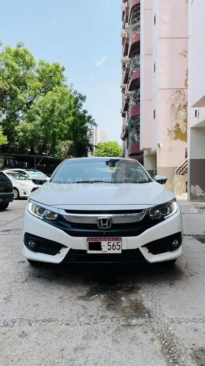 Honda Civic 2018 for Sale in Karachi Image-1