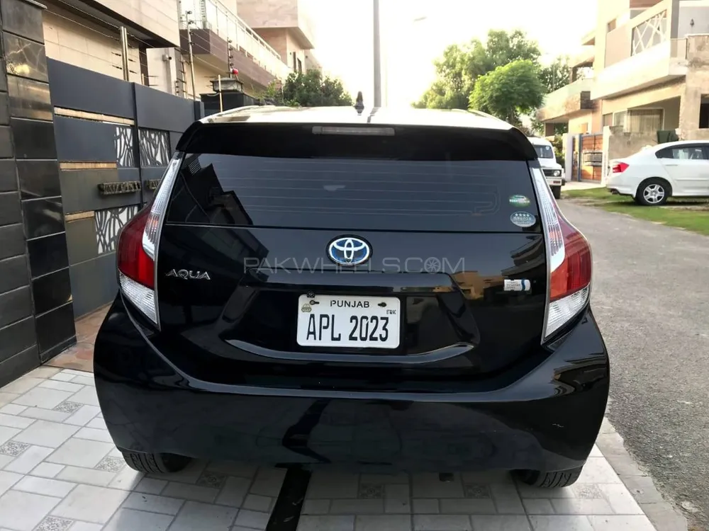 Toyota Aqua 2017 for sale in Raiwind