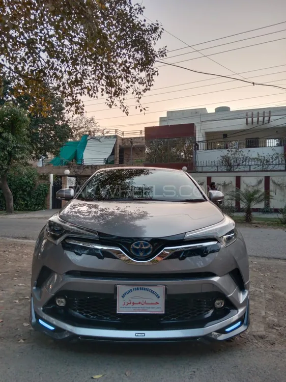 Toyota C-HR 2018 for Sale in Lahore Image-1