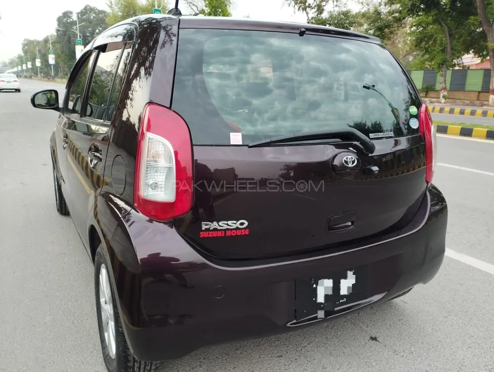 Toyota Passo 2015 for sale in Peshawar