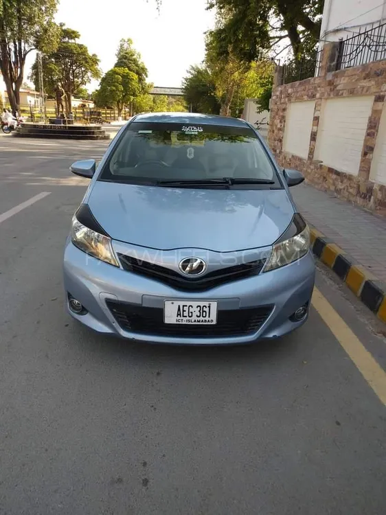 Toyota Vitz 2013 for Sale in Kohat Image-1