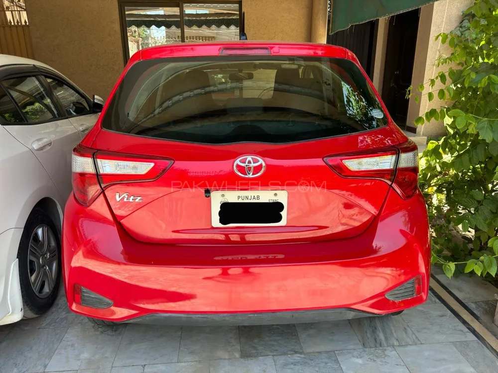 Toyota Vitz 2018 for Sale in Multan Image-1