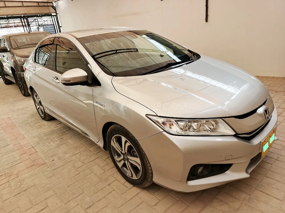 Honda Grace Hybrid 2015 for sale in Hyderabad