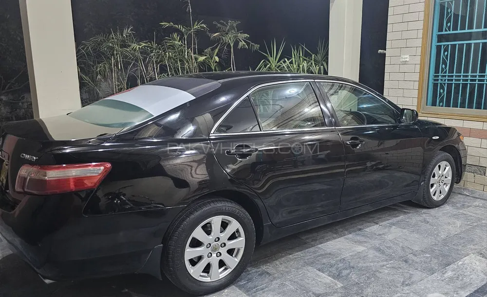 Toyota Camry 2006 for sale in Sahiwal