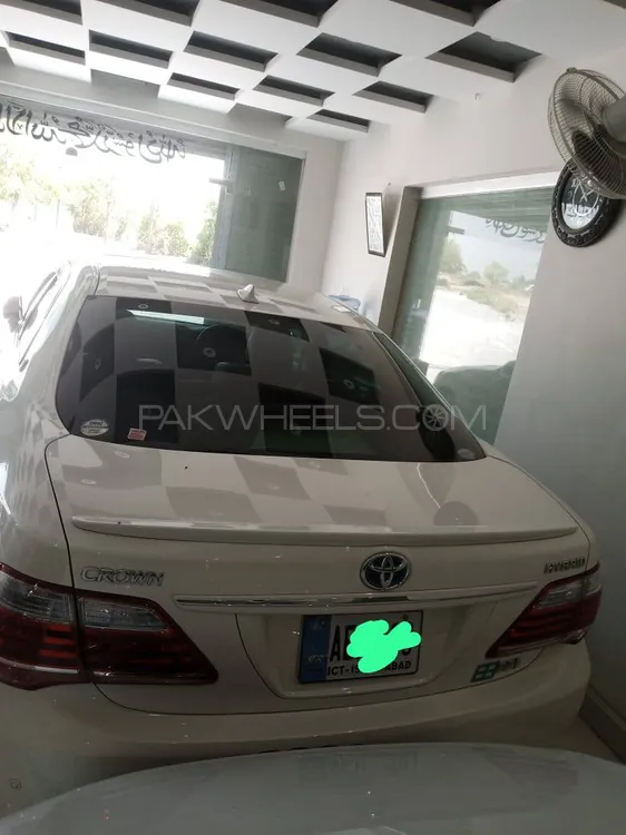 Toyota Crown 2010 for sale in Islamabad