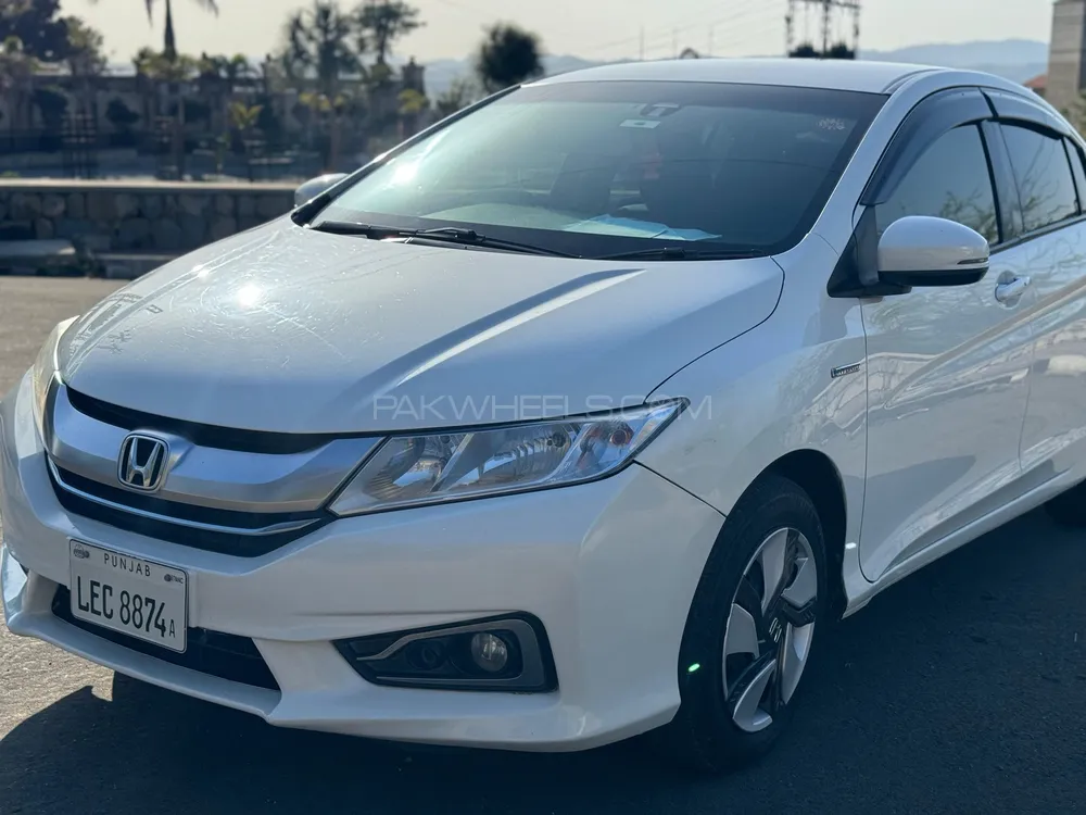 Honda Grace Hybrid 2015 for sale in Islamabad