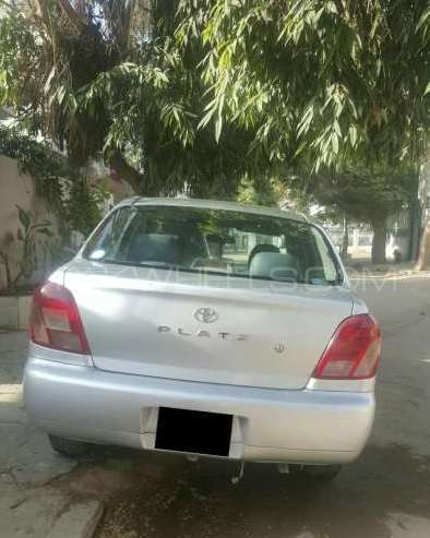 Toyota Platz 2002 for Sale in Karachi Image-1