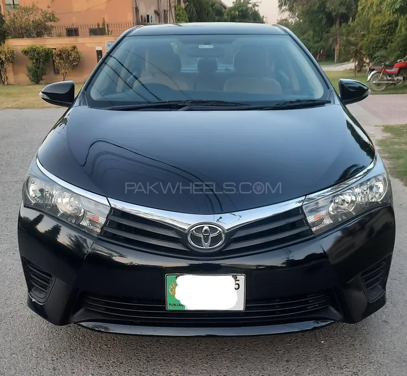 Toyota Corolla 2015 for sale in Lahore