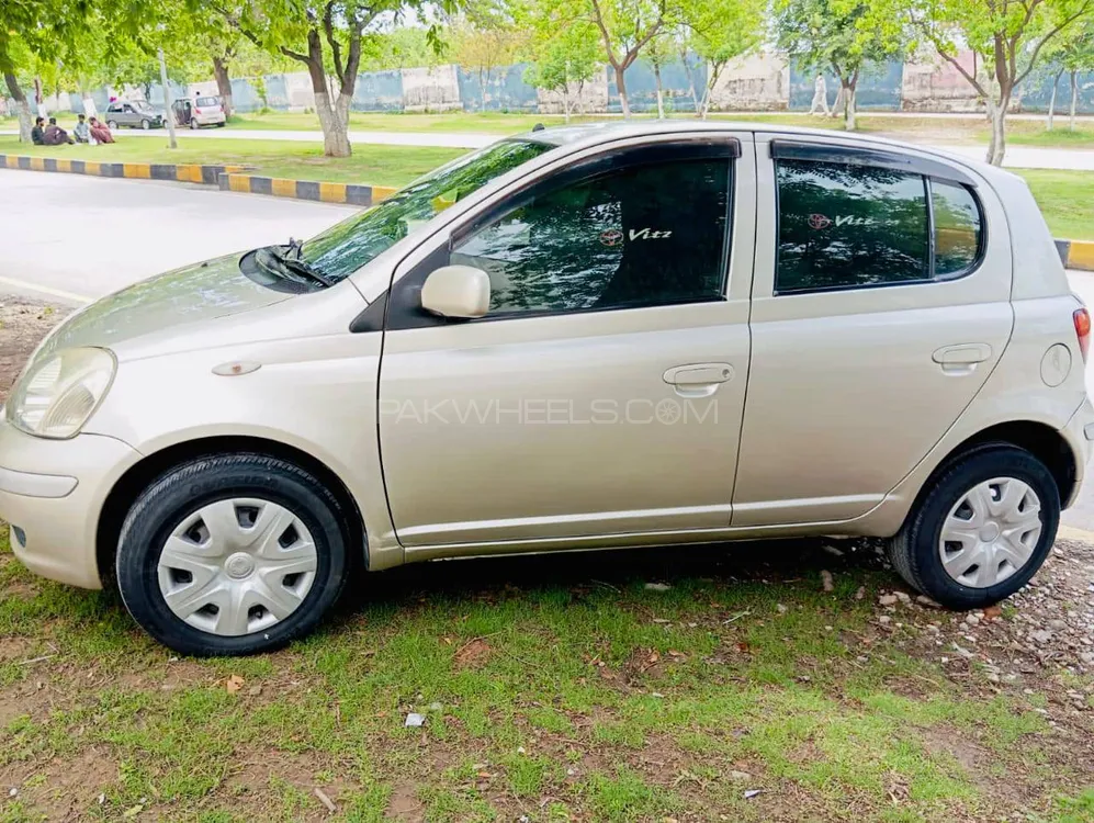 Toyota Vitz 2002 for sale in Islamabad