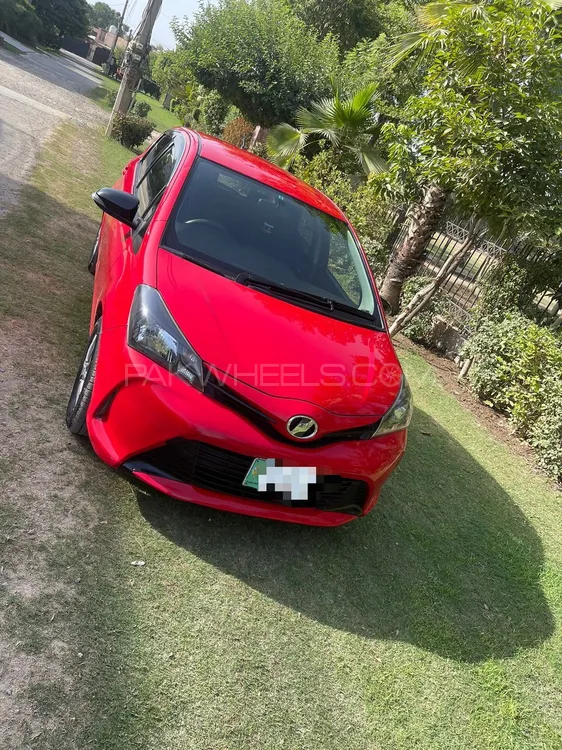 Toyota Vitz 2014 for sale in Sahiwal