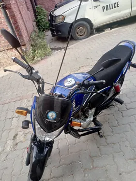 Honda CB 125F 2022