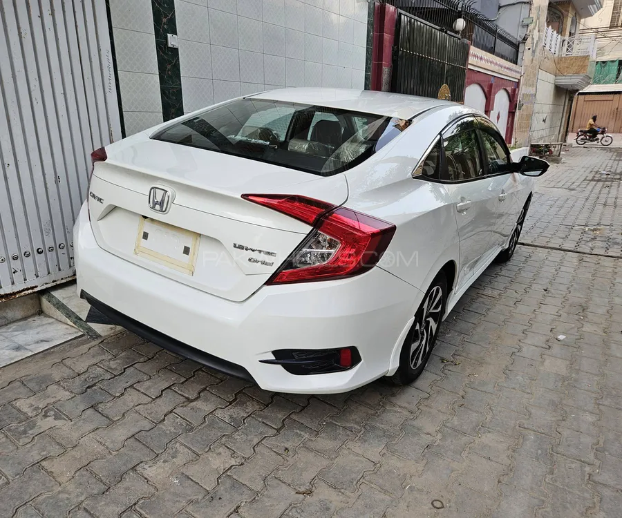 Honda Civic 2017 for Sale in Sahiwal Image-1