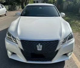 Toyota Crown Athlete S Package 2013 for Sale