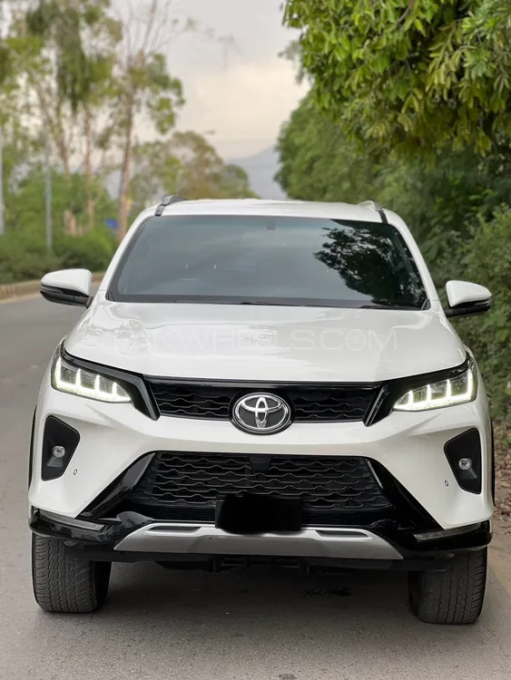 Toyota Fortuner 2022 for Sale in Peshawar Image-1