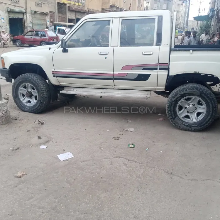 Toyota Hilux 1988 for Sale in Karachi Image-1