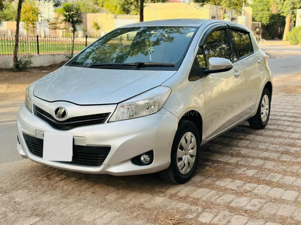 Toyota Vitz 2014 for sale in Multan