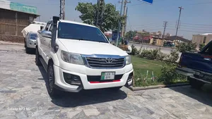 Toyota Hilux Vigo Champ GX 2016 for Sale