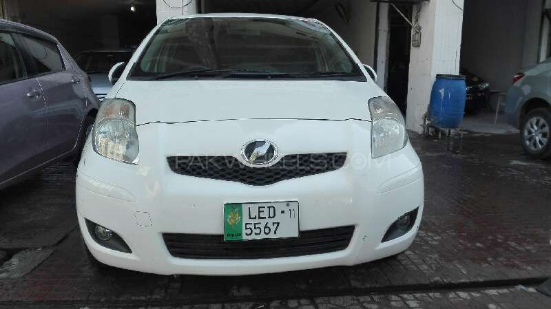 Toyota Vitz 2008 for Sale in Faisalabad Image-1