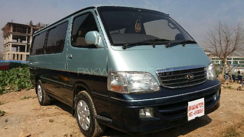 Toyota Hiace 2002 for Sale in Islamabad Image-1