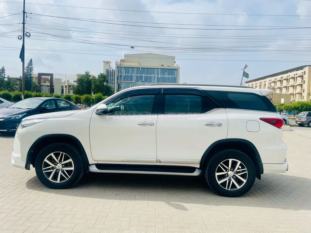 Toyota Fortuner 2020 for sale in Karachi